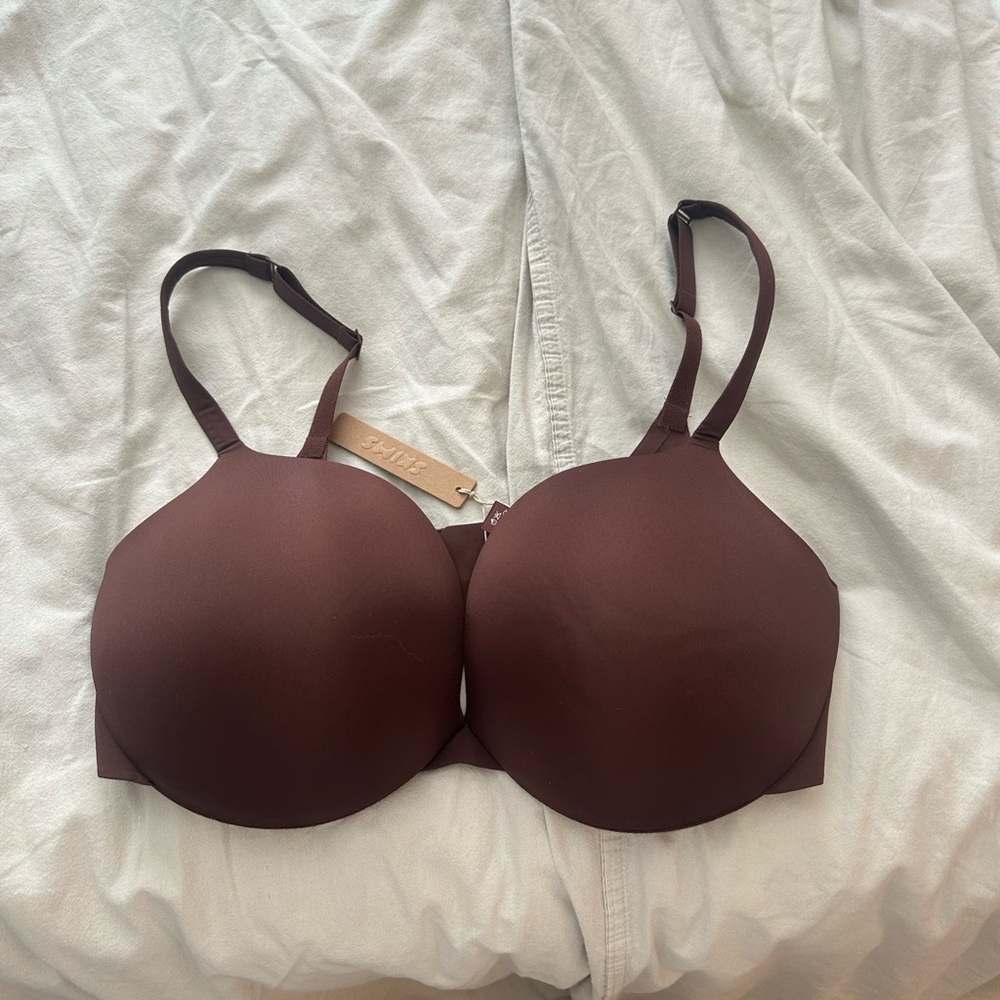 Skims Ultimate collection push-up plunge bra cocoa
